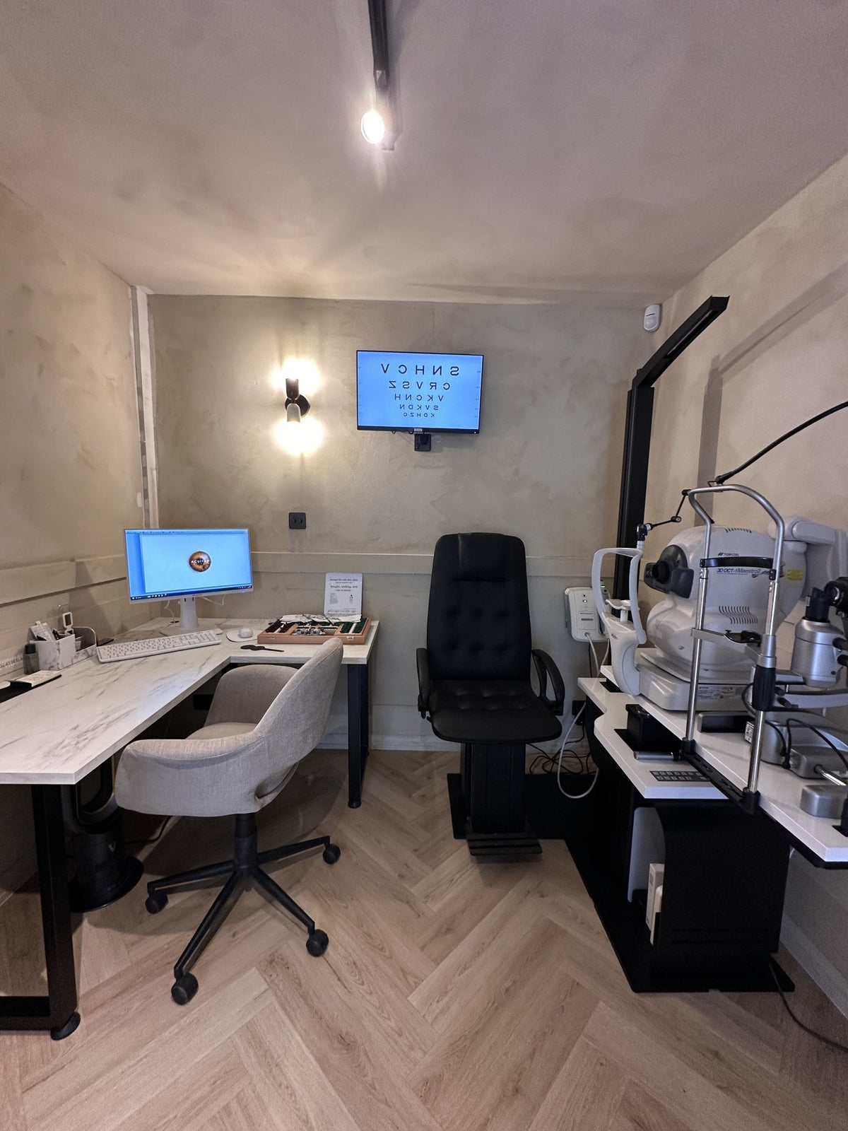 Book an Eye Test in Greenwich | Glasseslab Opticians – glasseslab